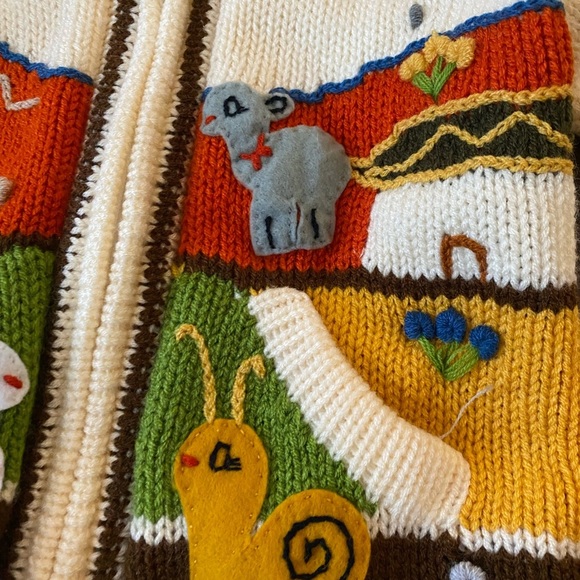 Hand knit  sweater - Picture 8 of 11